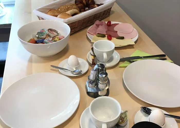 Zum Armen Mann Oda ve Kahvaltı Düsseldorf