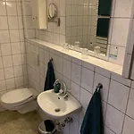 Zum Armen Mann Bed and Breakfast Ντίσελντορφ