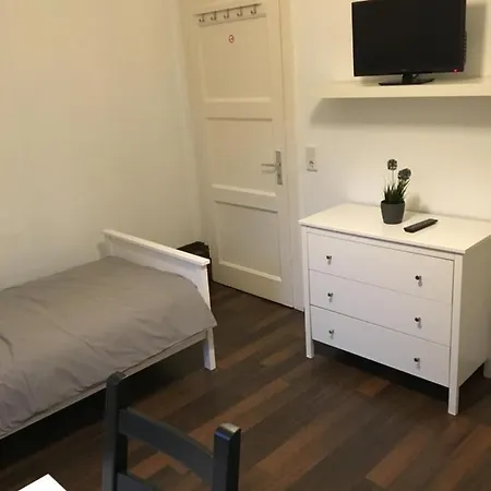 Zum Armen Mann 3* 杜塞尔多夫