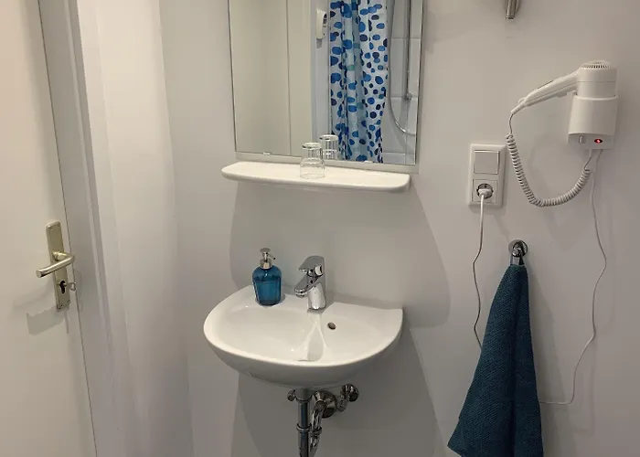 Zum Armen Mann Bed & Breakfast Düsseldorf