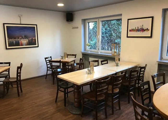 Zum Armen Mann Bed and Breakfast 3*